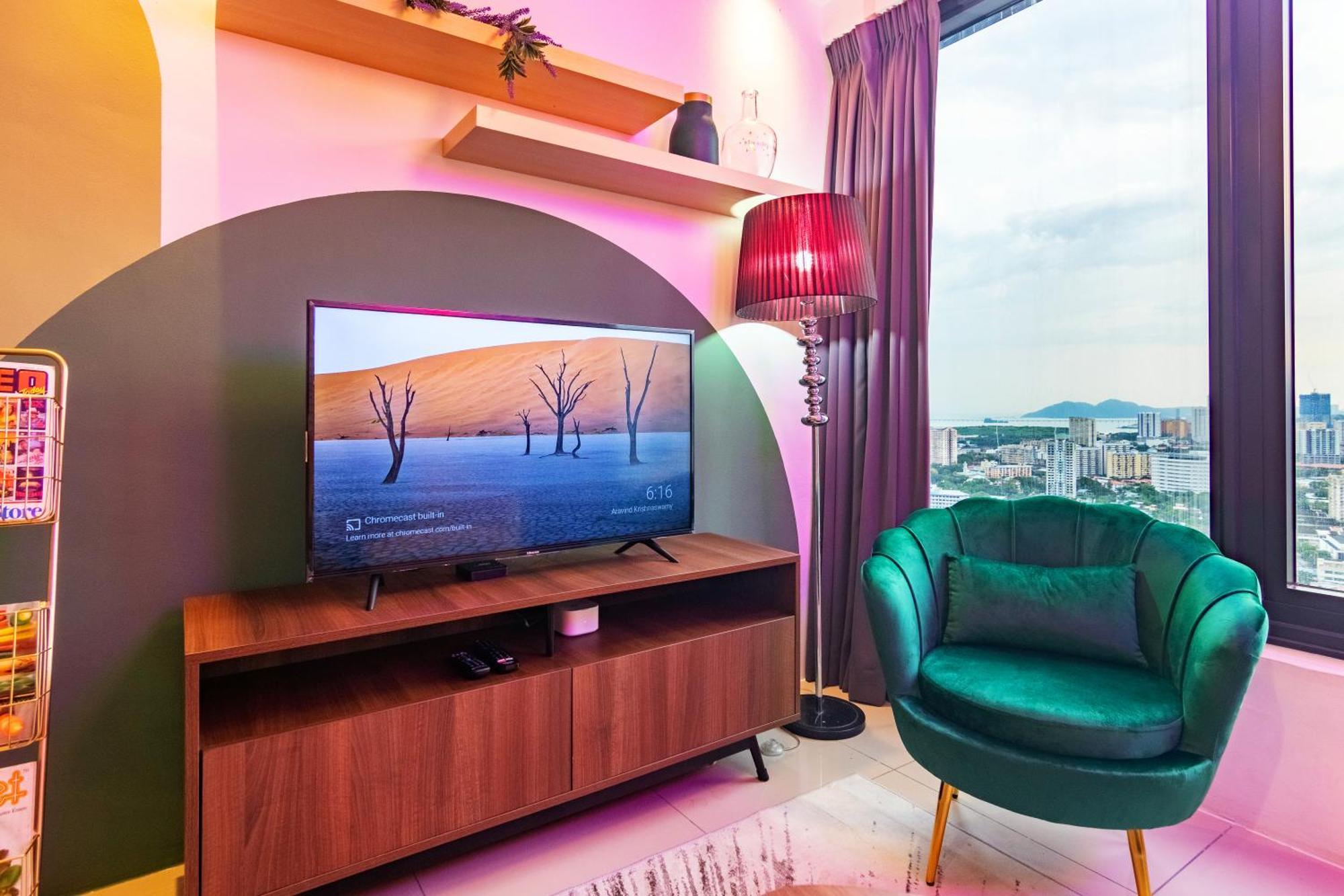 Tropicana 218 Macalister X Airlevate Suites George Town Room photo